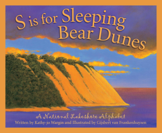 Imagen de apoyo de  S is for Sleeping Bear Dunes: A National Lakeshore Alphabet